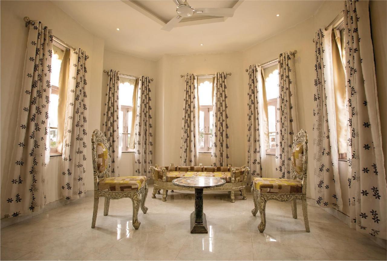 Bloom Boutique L Lake Pichola Udaipur Exterior photo